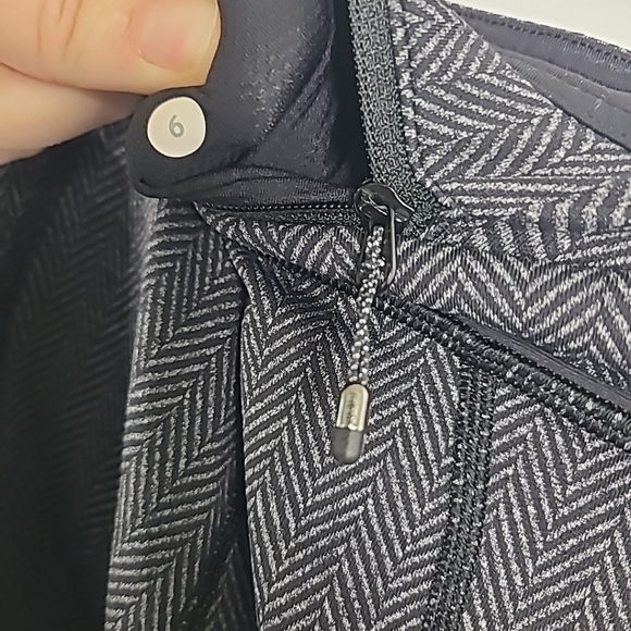 Lululemon Women's Pace Rival Black Grey Herringbone 3 Pocket Waistband Sz 6 - Picture 7 of 8